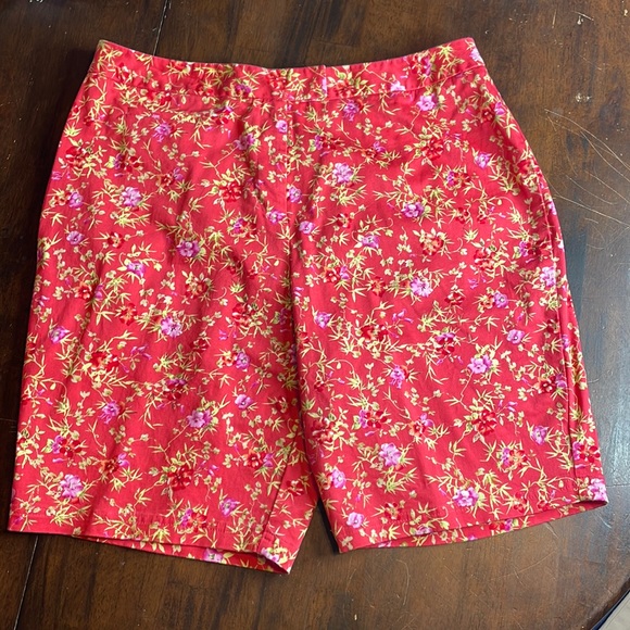 Fourteen Thirty One 1431 Floral Shorts - Picture 9 of 9